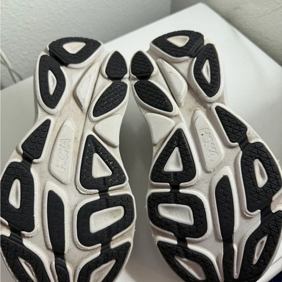 Hoka bondi 8 Gray Running Shoes - Picture 5 of 6